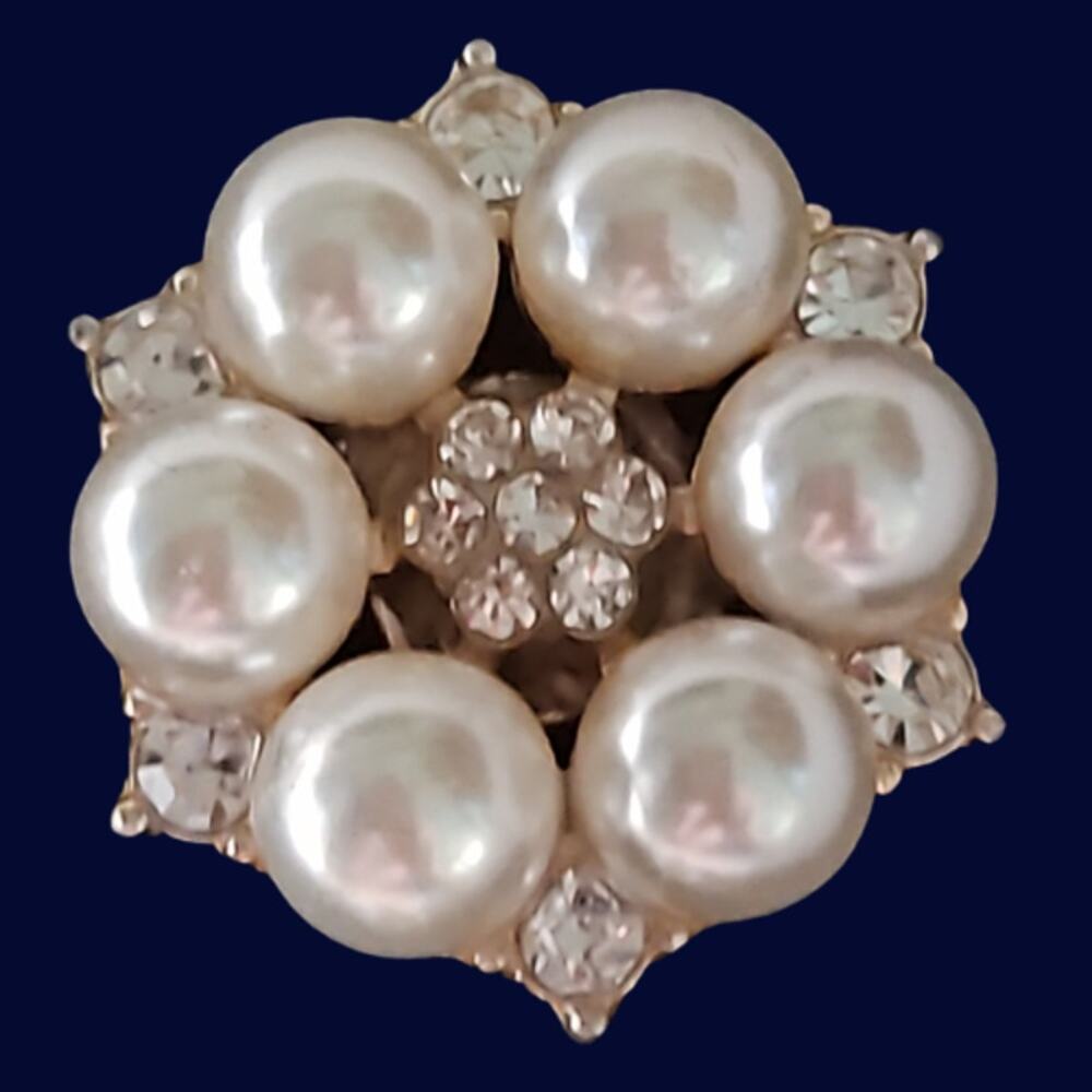 Magnetic Horse Show Number Pins Gold Pearl Rhinestone Concho Set of 4 NEW